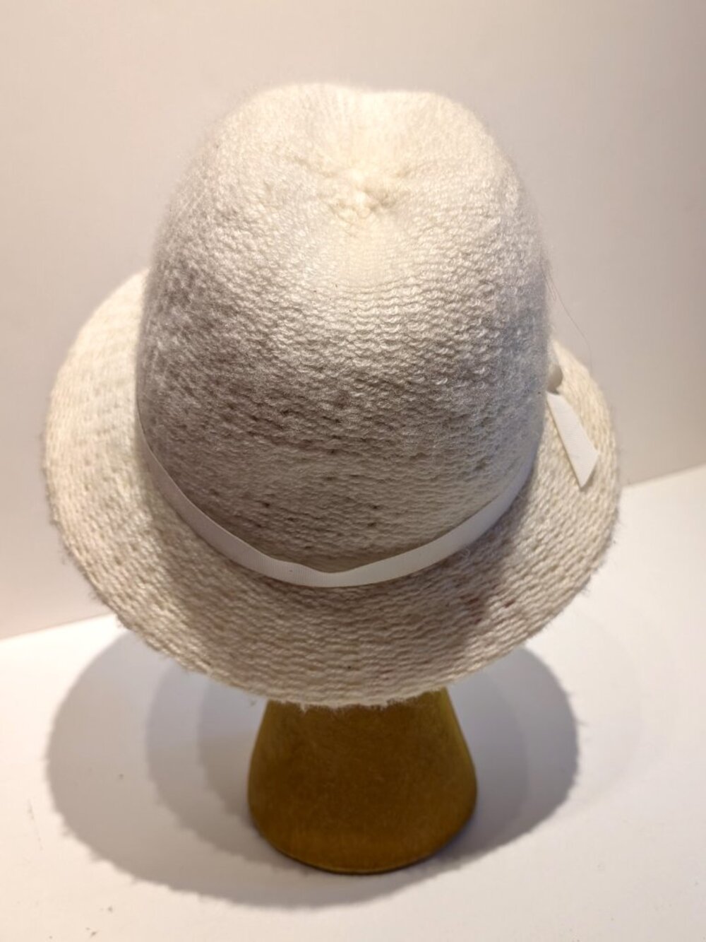 Vintage Eaton’s Knit off white hat - Picture 4 of 5